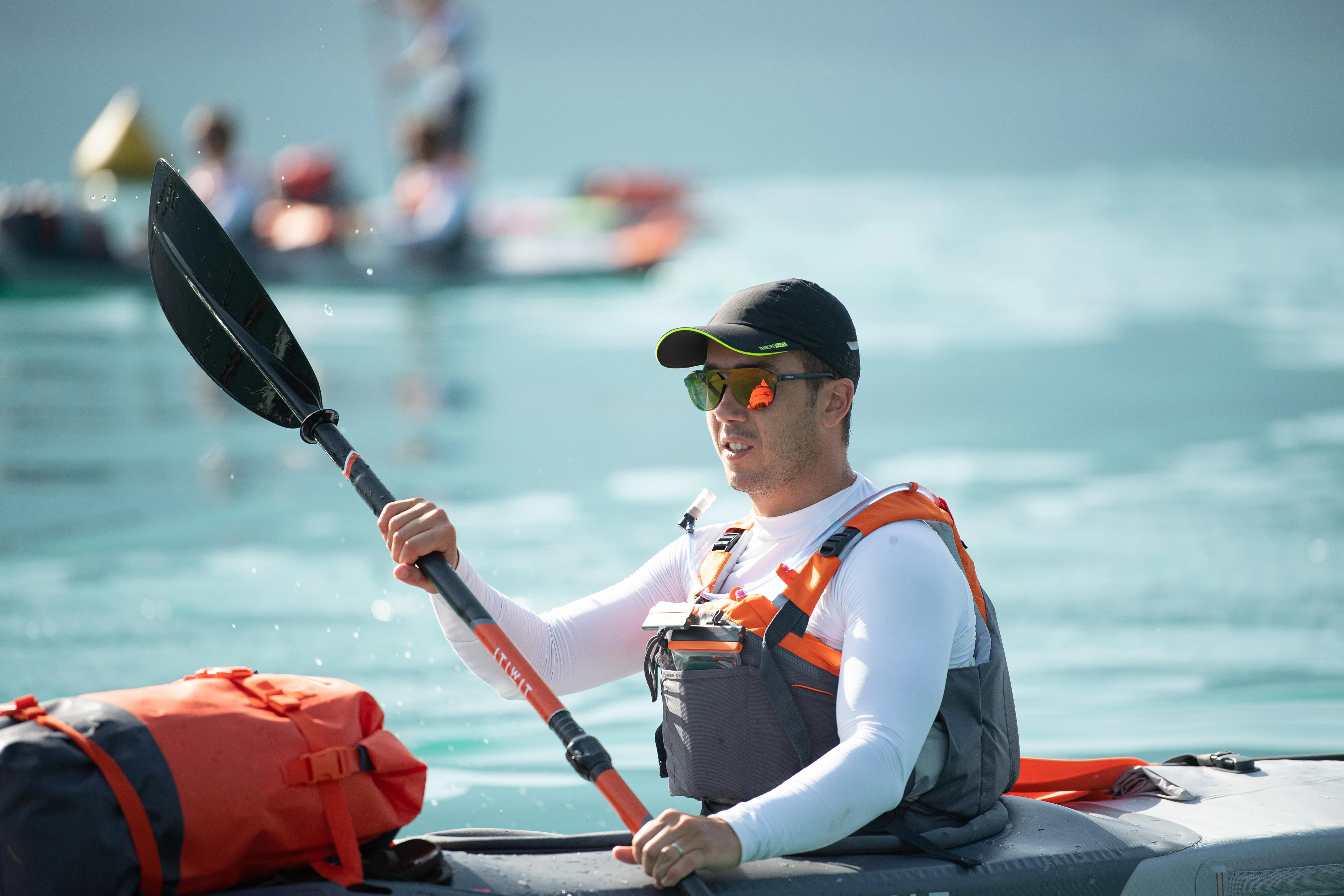 Kayak paddle Carbon X500 dismountable adjustable 2-piece 210–220 cm ITIWIT black/neon orange