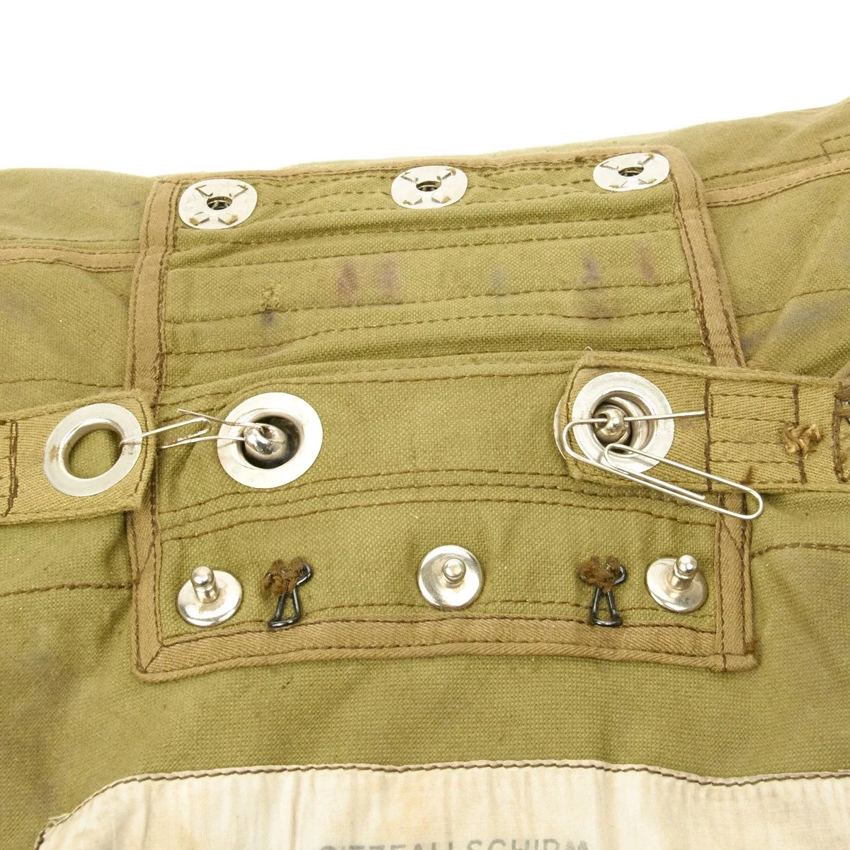 Original WWII US Army Captain Bring Back Trophy Set- German Luftwaffe Aviator Seat Pack Parachute, Bayonets and Certificate