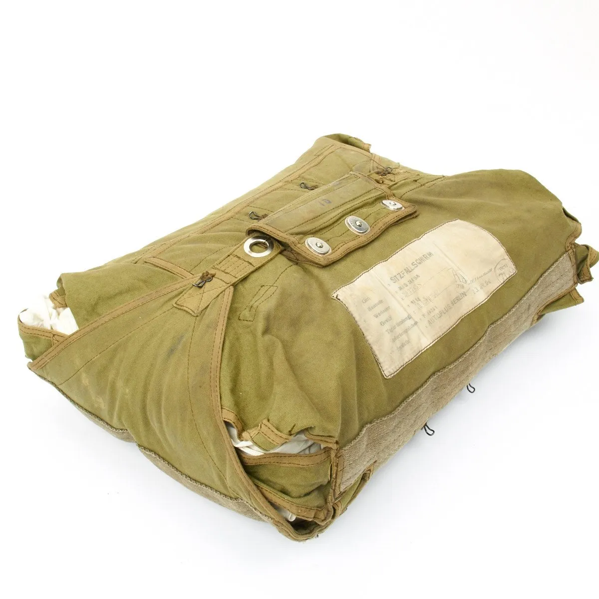 Original WWII US Army Captain Bring Back Trophy Set- German Luftwaffe Aviator Seat Pack Parachute, Bayonets and Certificate